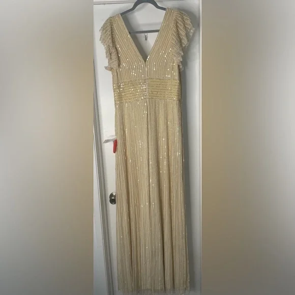 Mac Duggal Sequin Flutter Cap Sleeve Gown Size 10 - Picture 15 of 15